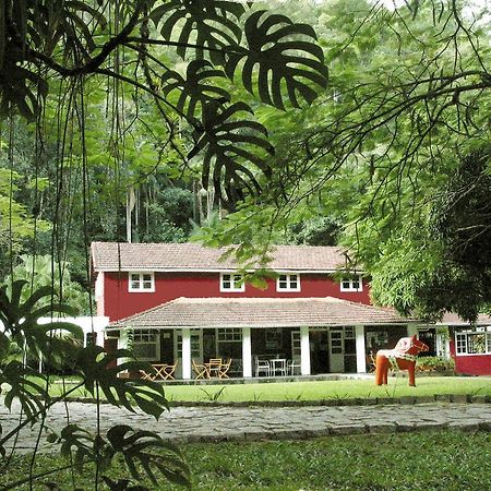 Pequena Suecia Hotel เปเนโด ภายนอก รูปภาพ