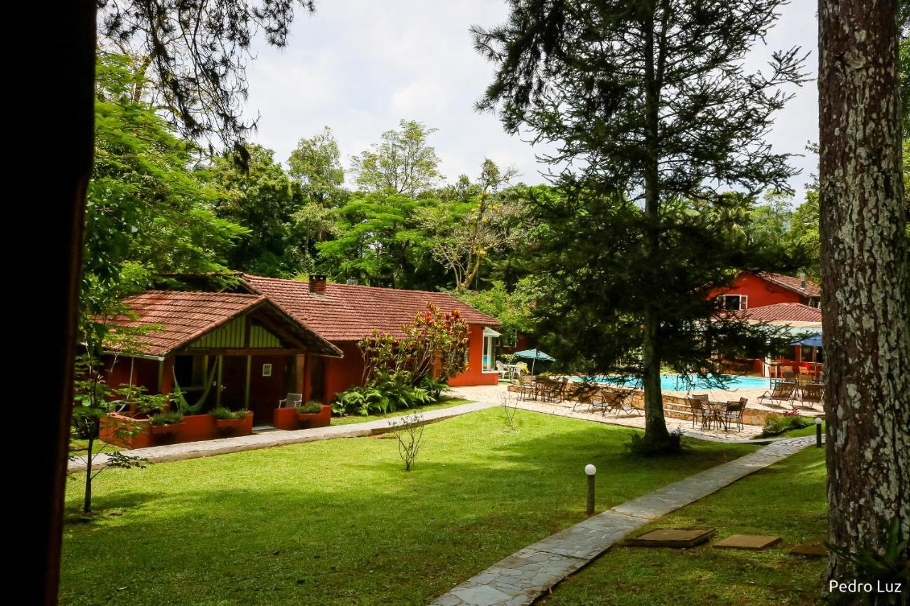 Pequena Suecia Hotel เปเนโด ภายนอก รูปภาพ