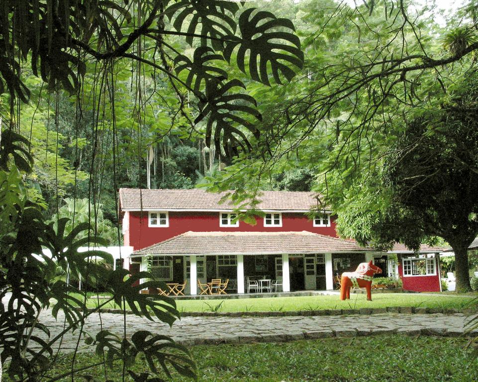 Pequena Suecia Hotel เปเนโด ภายนอก รูปภาพ